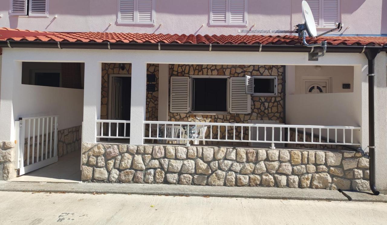Bruna Apartment راب المظهر الخارجي الصورة